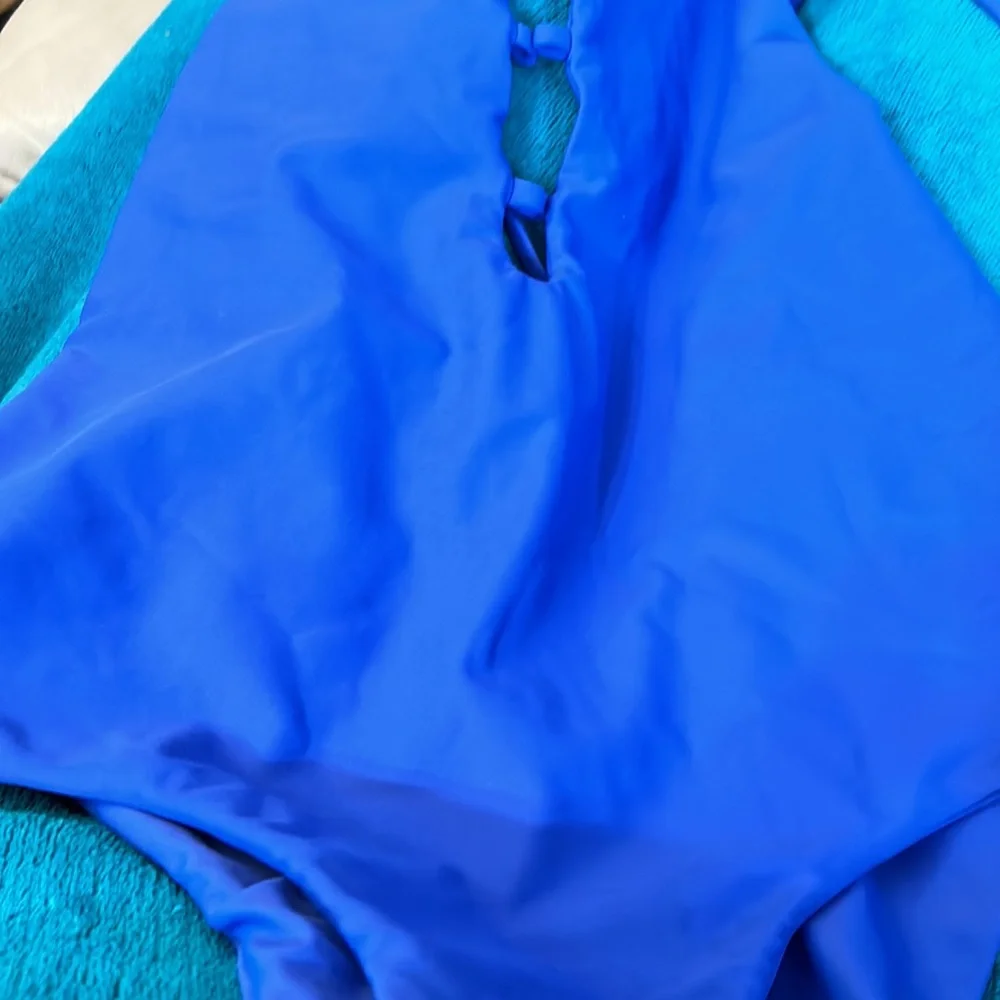 BNWOT Aila Blue One Piece Swimsuit - Picture 5 of 5